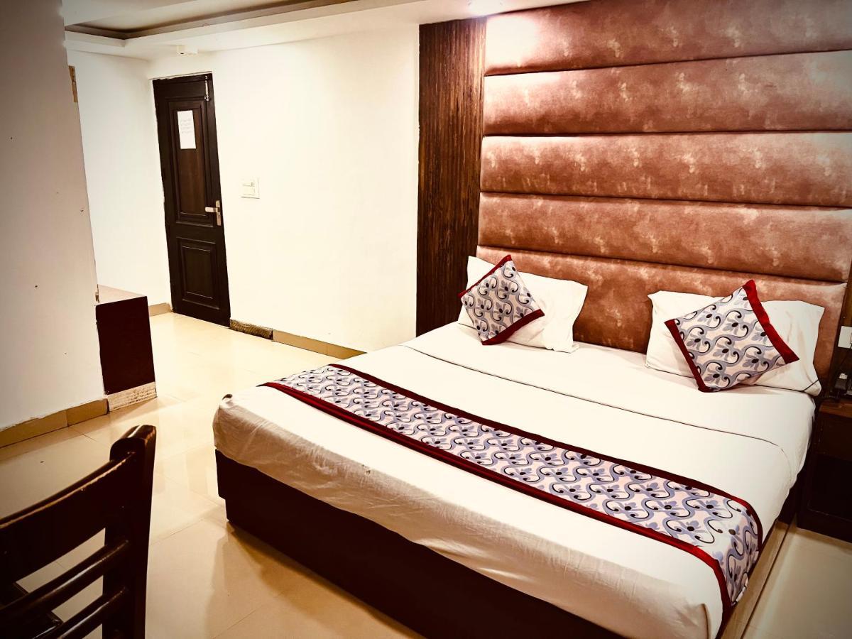 Hotel Asian Plaza Delhi Airport Νέο Δελχί Εξωτερικό φωτογραφία
