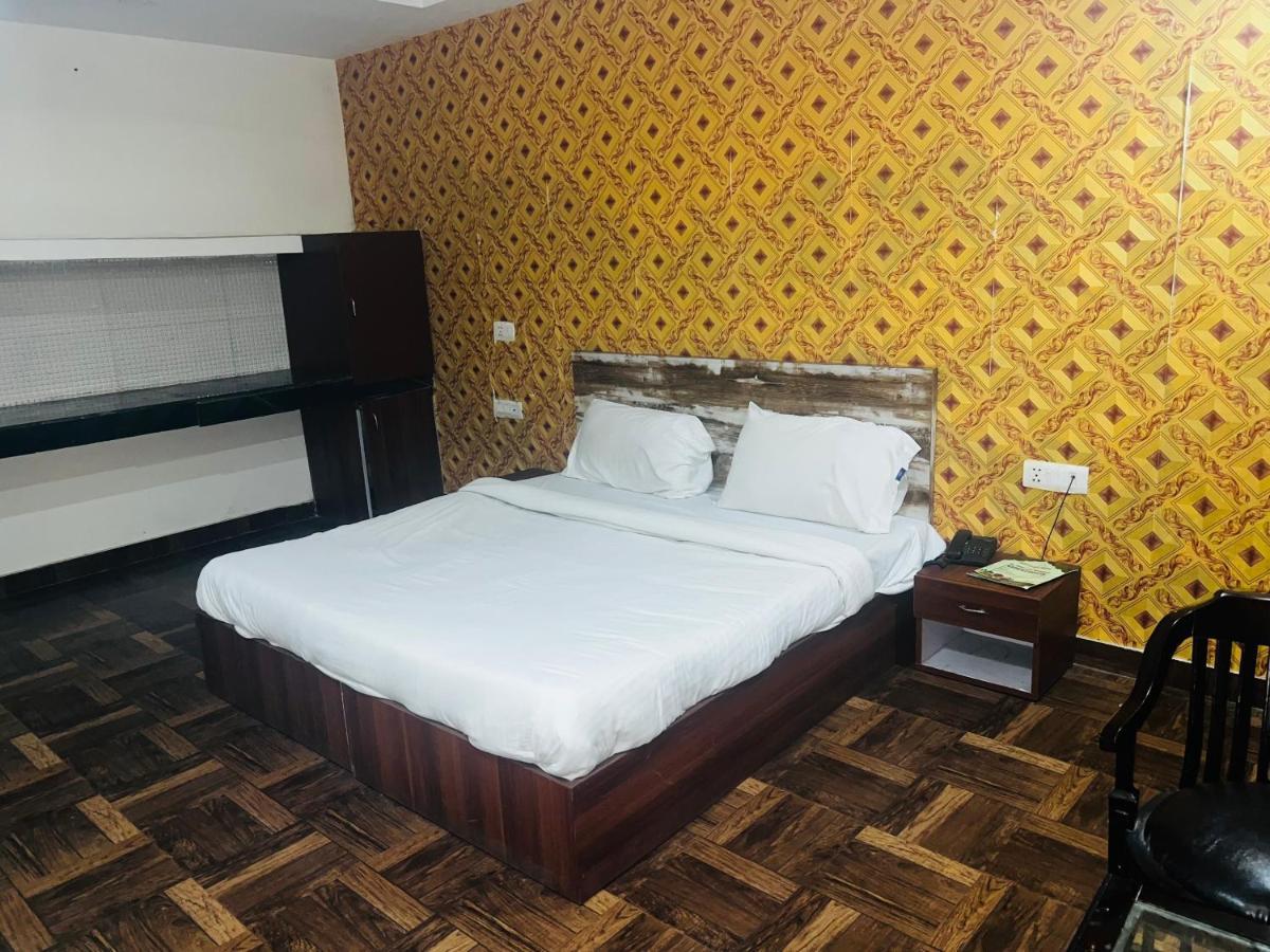 Hotel Asian Plaza Delhi Airport Νέο Δελχί Εξωτερικό φωτογραφία